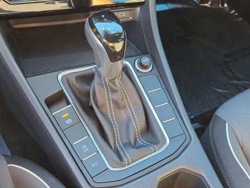 Certified 2025 Volkswagen Jetta Sport FWD image 23