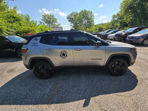 Used 2023 Jeep Compass Trailhawk AWD/4WD image 9