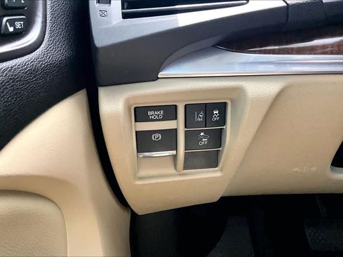 Used 2018 Acura MDX FWD image 35