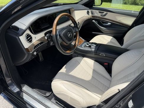 Used 2017 Mercedes-Benz S 550 Sedan image 11
