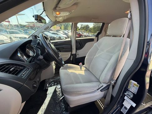 Used 2014 Dodge Grand Caravan SE w/ Quick Order Package 29E SE FWD image 14