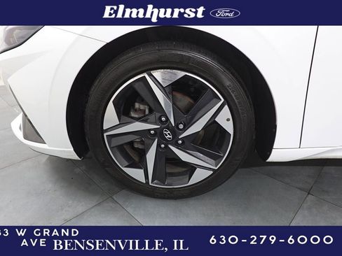 Used 2021 Hyundai Elantra Limited image 29