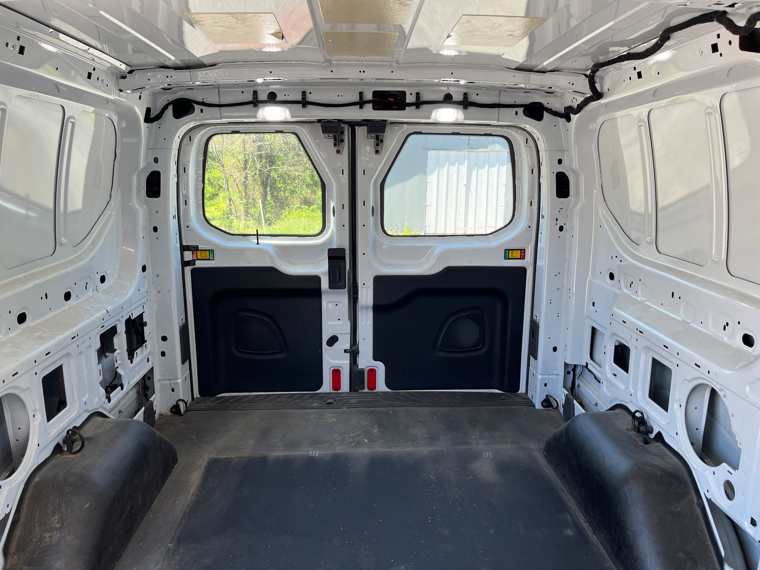 Certified 2020 Ford Transit 150 Low Roof RWD image 11