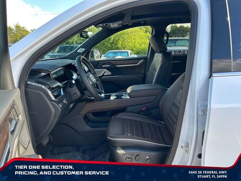 New 2026 GMC Acadia Denali Ultimate FWD image 11