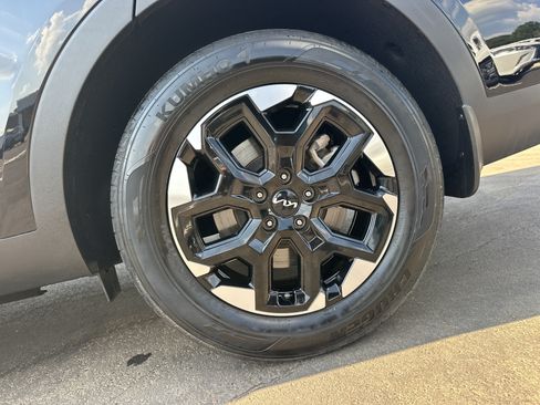 Used 2025 Kia Sorento S FWD image 20
