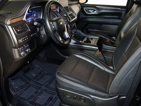 Used 2023 Chevrolet Tahoe High Country w/ Premium Package 2 AWD/4WD image 12