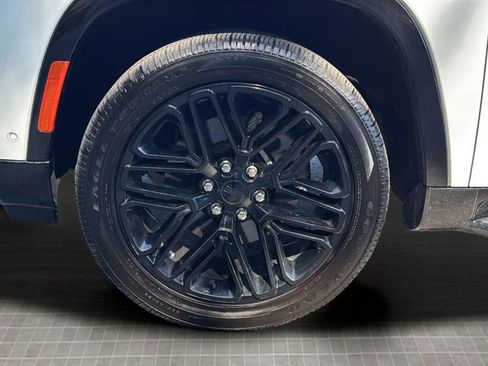 Certified 2022 Jeep Wagoneer Series III image 28