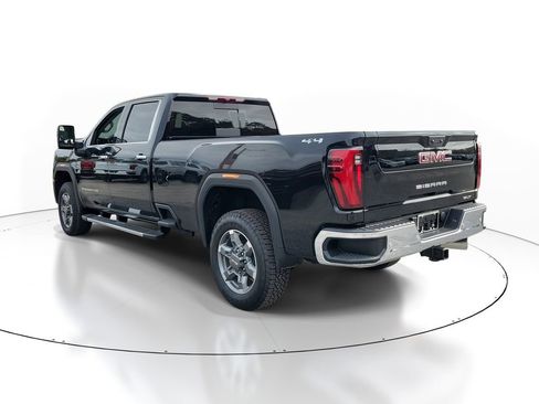 New 2025 GMC Sierra 3500 SLT w/ SLT Convenience Package AWD/4WD image 3
