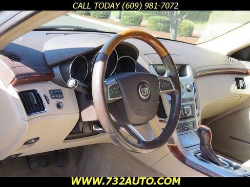 Used 2010 Cadillac CTS Luxury RWD image 22