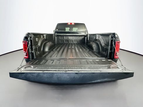 New 2026 RAM 3500 Big Horn AWD/4WD image 15
