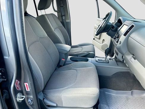 Used 2021 Nissan Frontier SV RWD image 22