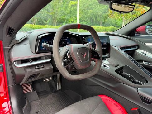 Used 2021 Chevrolet Corvette Stingray Premium Cpe w/ Engine Appearance Package RWD image 12