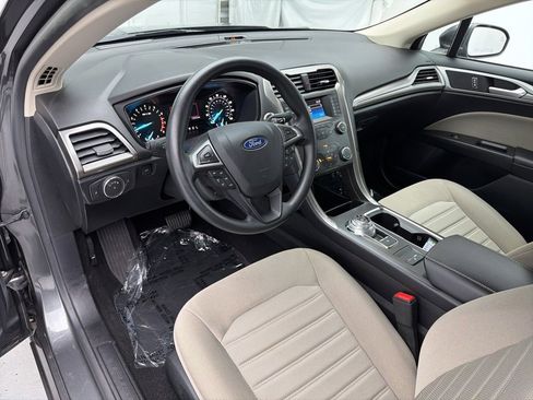 Used 2019 Ford Fusion S image 15