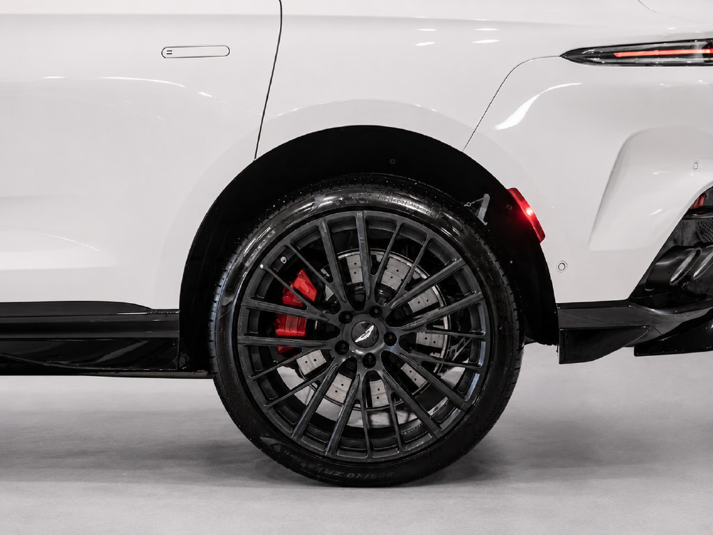 New 2026 Aston Martin DBX 707 AWD/4WD image 10
