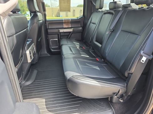 Used 2020 Ford F150 Lariat image 34