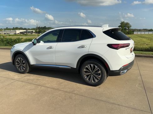 New 2025 Buick Envision Preferred image 6