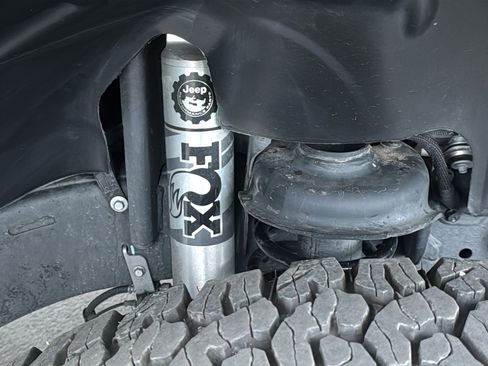 Used 2023 Jeep Wrangler Unlimited Rubicon 4xe w/ Steel Bumper Group image 12