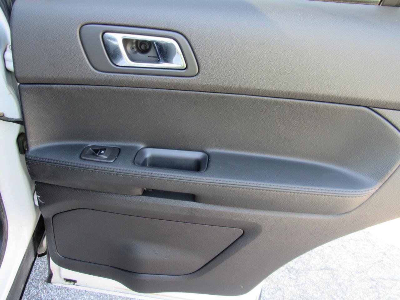 Used 2014 Ford Explorer 4WD Police Interceptor image 20