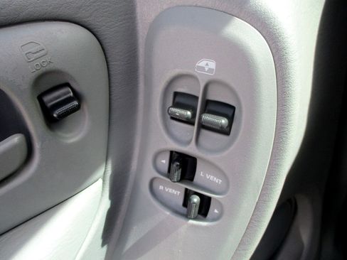 Used 2007 Dodge Grand Caravan SE w/ Popular Equipment Group I image 11