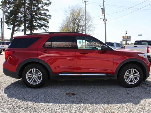 Used 2020 Ford Explorer XLT w/ Class III Trailer Tow Package image 6