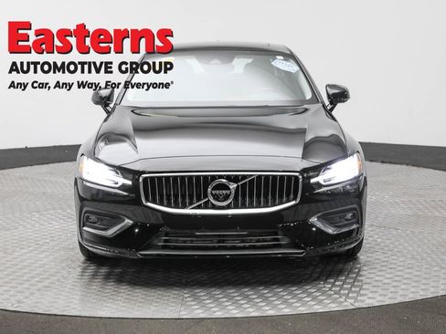 Used 2019 Volvo S60 T6 Inscription image 2