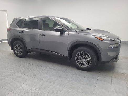 Used 2022 Nissan Rogue S FWD image 11