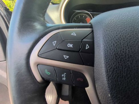Used 2016 Jeep Cherokee Latitude w/ Cold Weather Group AWD/4WD image 24