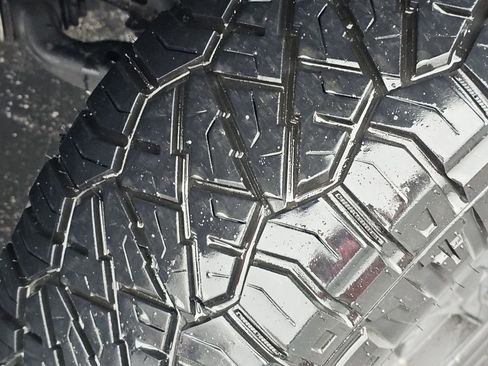 Used 2018 Toyota 4Runner SR5 image 18