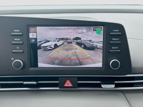 New 2026 Hyundai Elantra SE FWD image 11