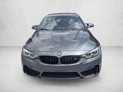 Used 2018 BMW M4 Convertible RWD image 2