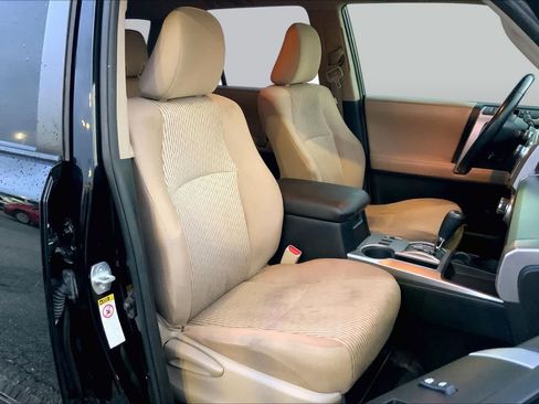Used 2015 Toyota 4Runner SR5 RWD image 9