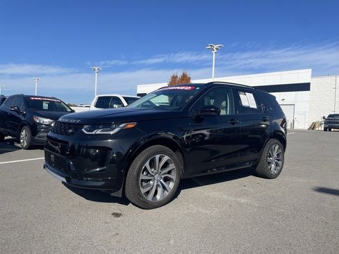 Used 2024 Land Rover Discovery Sport S image 3