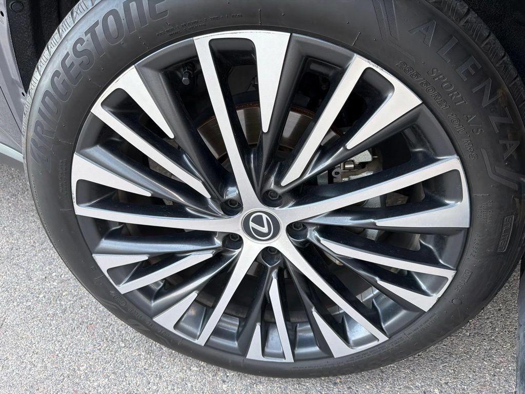 Used 2023 Lexus RX 350 Premium Plus w/ Accessory Package (Z1) AWD/4WD image 3