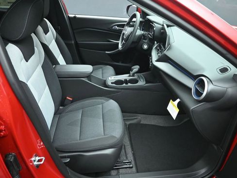 New 2026 Chevrolet Trax LS w/ LS Convenience Package image 7