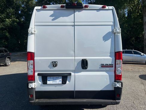 Used 2021 RAM ProMaster 2500 w/ Interior LED Lighting Group FWD image 6