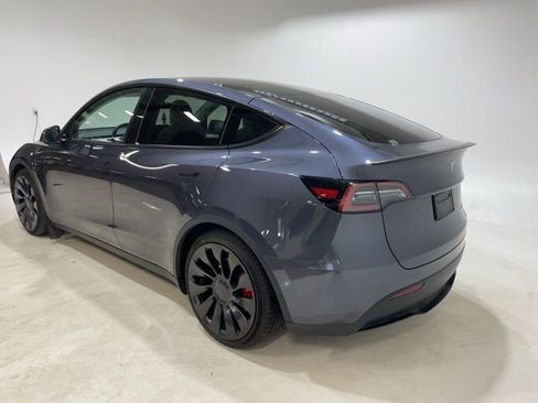 Used 2023 Tesla Model Y Performance image 4