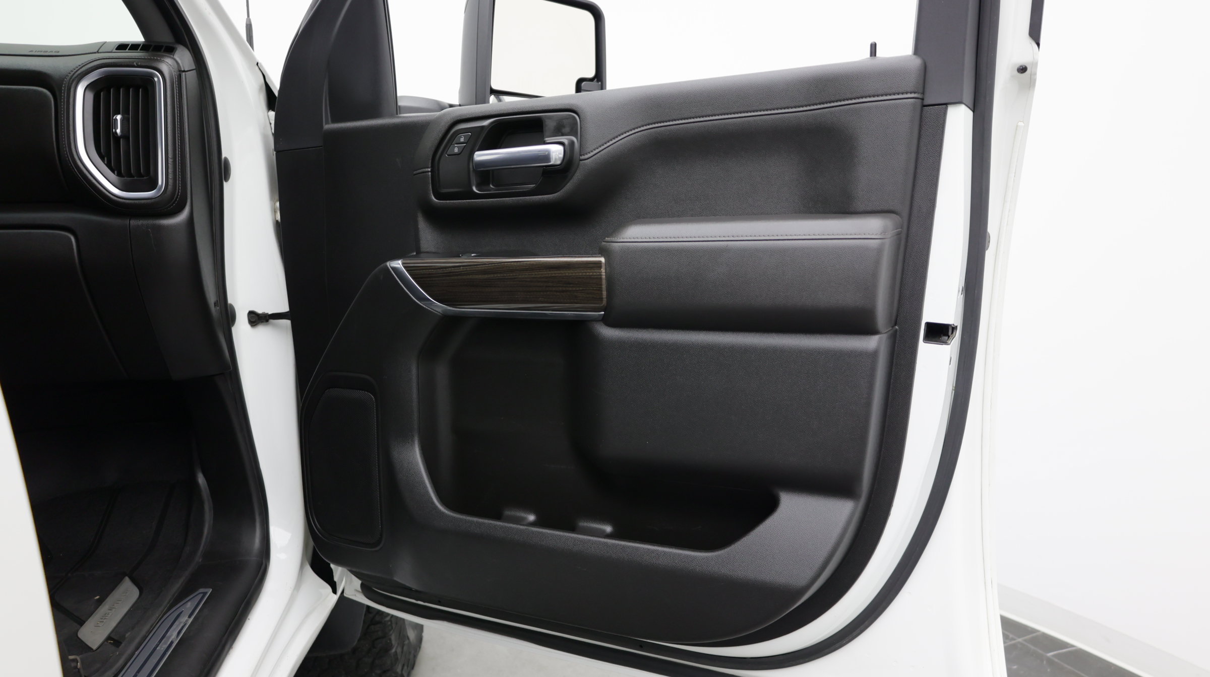 Used 2022 Chevrolet Silverado 2500 LT AWD/4WD image 35