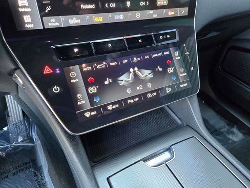 Used 2024 Maserati Grecale GT image 22