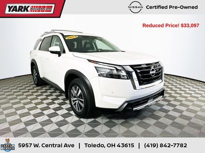 Certified 2024 Nissan Pathfinder SL