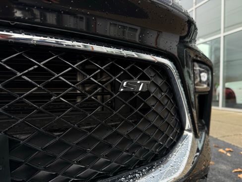 Used 2024 Buick Encore GX Sport Touring image 14