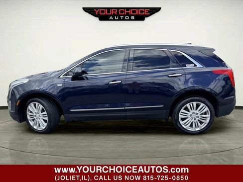 Used 2017 Cadillac XT5 Premium Luxury FWD image 2