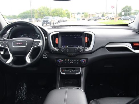 Used 2024 GMC Terrain SLT FWD image 39
