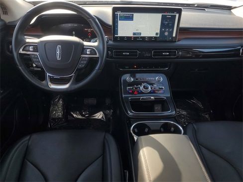 Certified 2023 Lincoln Nautilus Reserve image 28