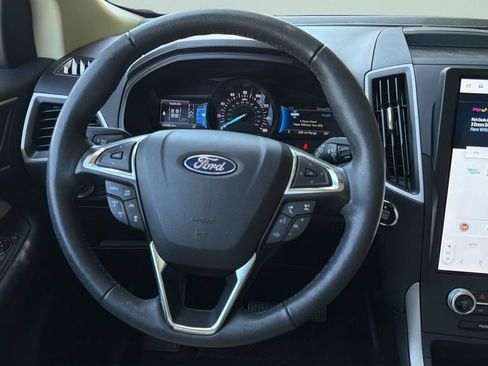 Used 2022 Ford Edge SEL w/ Convenience Package AWD/4WD image 13