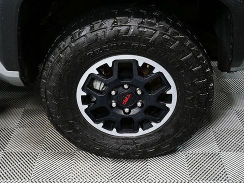 Used 2024 Toyota Tacoma TRD Off-Road w/ TRD Off Road Upgrade Package image 34