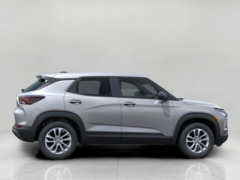 New 2026 Chevrolet TrailBlazer LS FWD image 5
