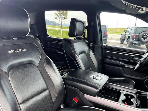 Used 2025 RAM 1500 Laramie AWD/4WD image 7