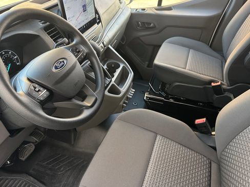 New 2026 Ford E-Transit 148 High Roof Extended image 9