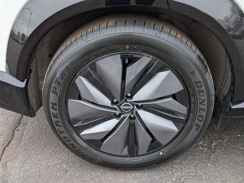 Used 2023 Nissan Ariya FWD image 25