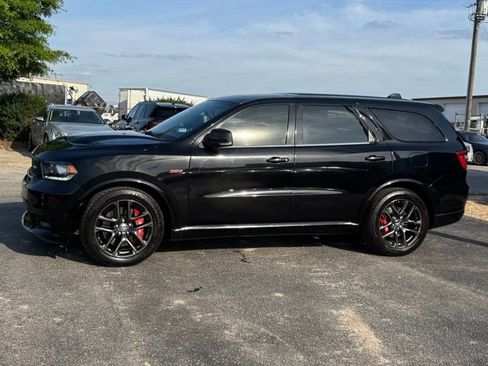 Used 2019 Dodge Durango SRT w/ Technology Group AWD/4WD image 4